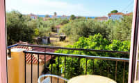 Enrumslägenhet med balkong eller terrass