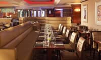 Hotellets à la carte-restaurang