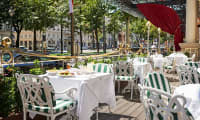 À la carte-restaurang med internationella rätter