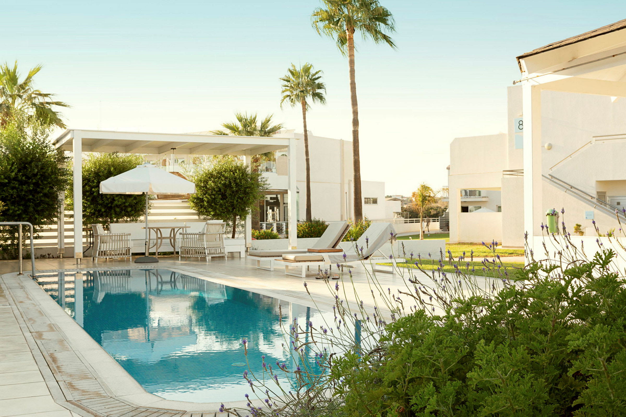 Prime Pool Suite 2 rum, terrass med privat pool