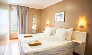 Tvårumslägenhet mot poolområdet