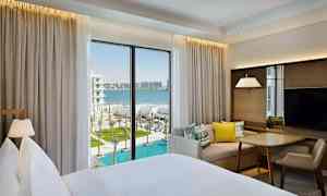 Dubbelrum mot poolområdet