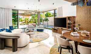 Fyrarumslägenhet i villa, 6 ord.bäddar med privat pool