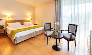 Dubbelrum med begränsad havsutsikt