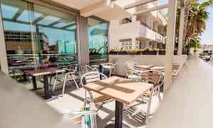 Bar med uteservering