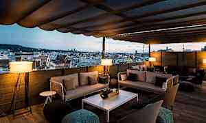 Terrass med fin utsikt över Barcelona