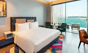 Dubbelrum med balkong och havsutsikt