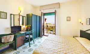 Dubbelrum mot omgivningarna