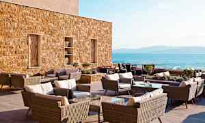 Terrass tillhörande lobbybaren