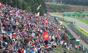 Känn stämningen på läktaren.