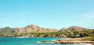 Playa de Sa Font de Sant Joan, cirka 15 minuters promenad från Sunprime Pollensa Bay