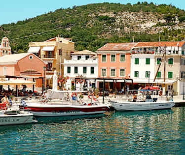 Paxos och Antipaxos med underbara badstopp