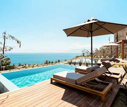 Svit med två rum och privat pool