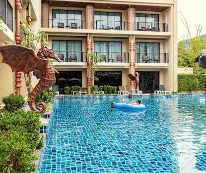 Fantasy pool - den nyare hotelldelen