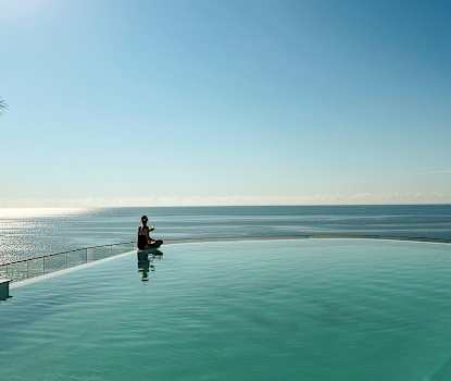 Relaxpoolen/infinitypoolen har en åldersgräns på 16 år