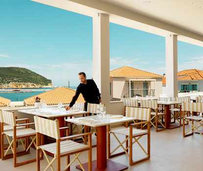 Hotellets à la carte-restaurang