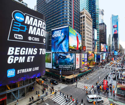 Times Square precis utanför hotellet