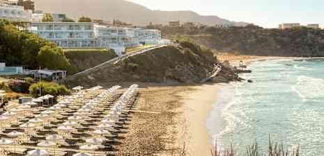 Stranden nedanför Sunwing Makrigialos Beach och Ocean Beach Club