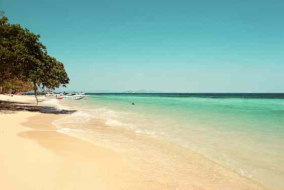 Koh Thalu på Koh Samet utanför Rayong Beach