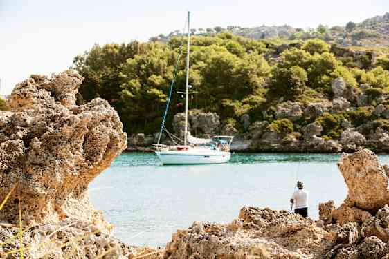 RHO Luxury at sea (LUXY)