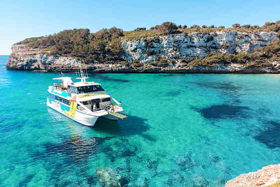 PMI Moonfish Glass Bottom Boat (MOFI)