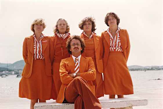 Ving guider i uniform på 70-talet