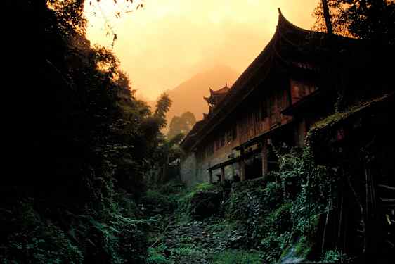 Emeishan Temple