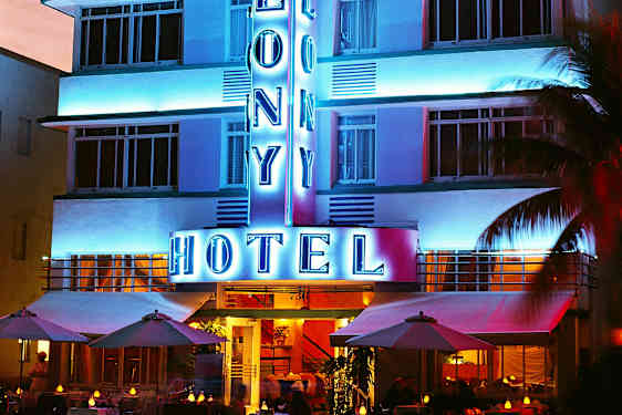 Hotell med nyonskyltar Miami Beach