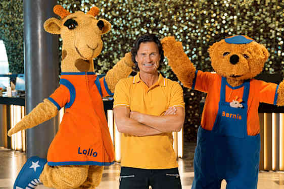 Petter Stordalen tillsammans med Lollo & Bernie