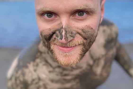 Naturlig spabehandling med lera. Foto: Privat