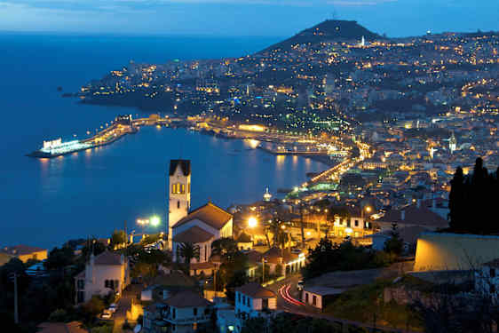 Funchal på kvällen