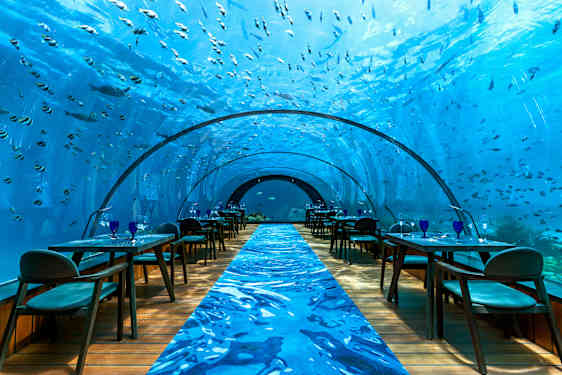 Undervattensrestaurangen 5.8 på Hurawalhi på Maldiverna.