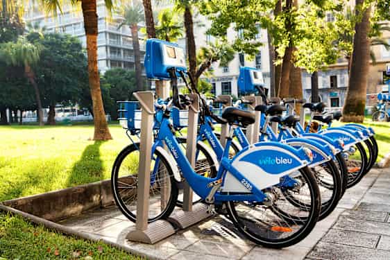 Hyr en cykel när du besöker Nice