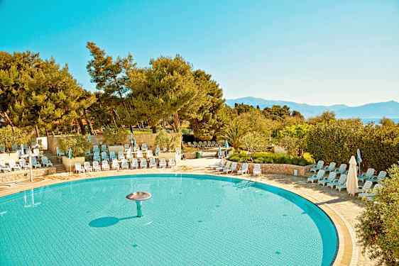 Pool på hotell i Kroatien