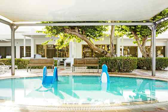 Pooler för alla åldrar på Sunwing Family Resorts