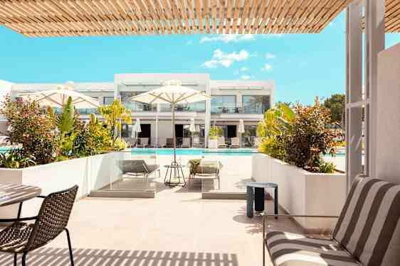 Royal Family Suite Sunwing Sandy Bay Beach