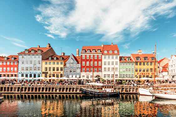 Nyhavn i Köpenhamn en sommardag