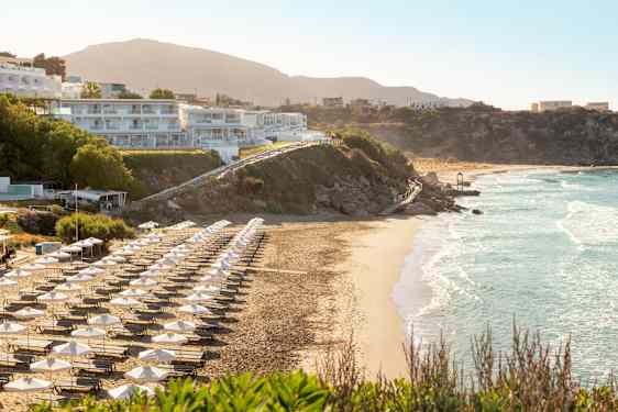 Utsikt över strand Makrigialos