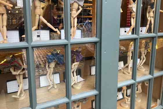 Kreativ skyltning för flugor