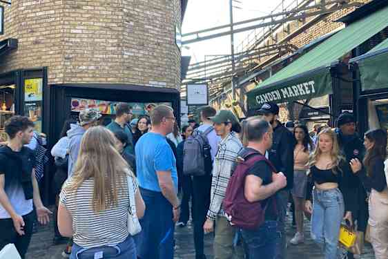 Myllrande folkliv på Camden Market