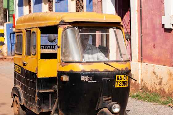 Tuk-tuk, en moped på tre hjul