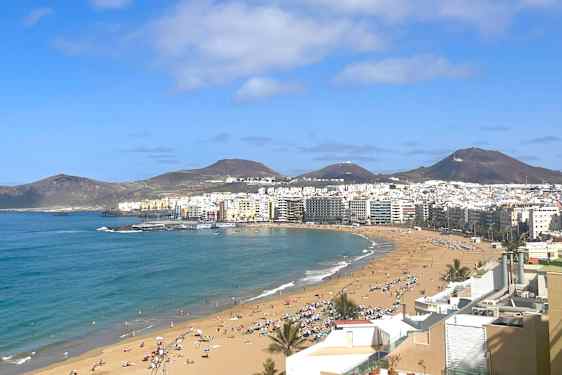 Las Canteras - En strand med utsikt