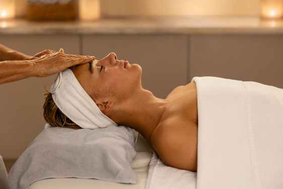Ansiktsbehandling på O.B.C Spa