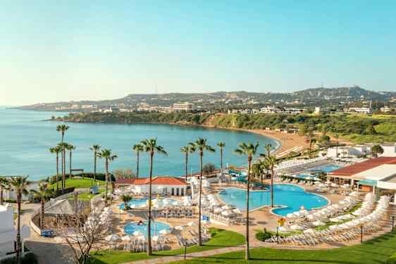 Pooler med vattenruschbanor på flera Sunwing Resorts.