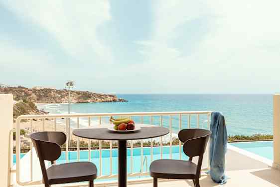 Compact Pool Suite