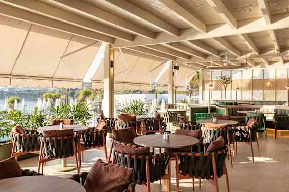 Ella Restaurant