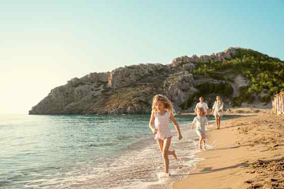 Familj på strand