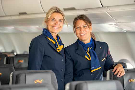Personal ombord på Sunclass Airlines