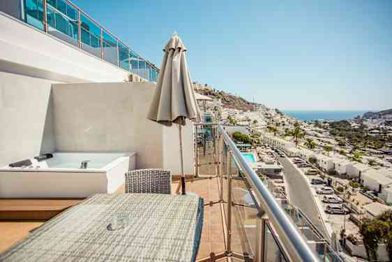 Servatur Casablanca Suites & Spa