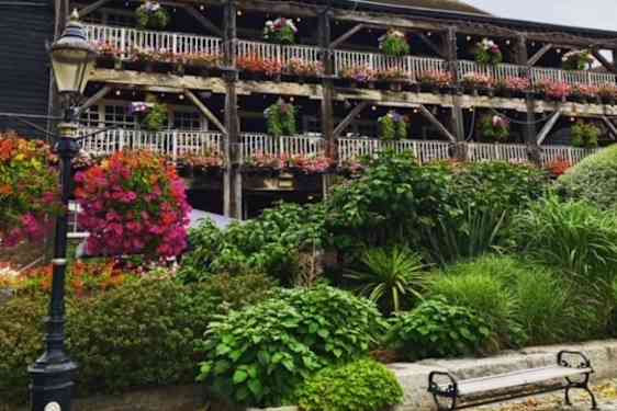 The Dickens Inn